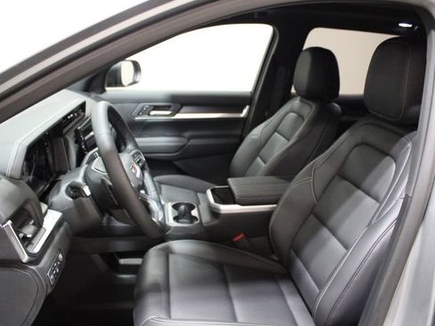 New 2026 GMC Terrain Elevation w/ Elevation Premium Package image 18