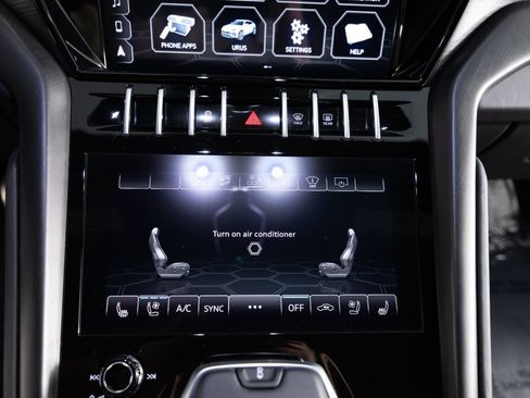 Used 2021 Lamborghini Urus AWD/4WD image 49