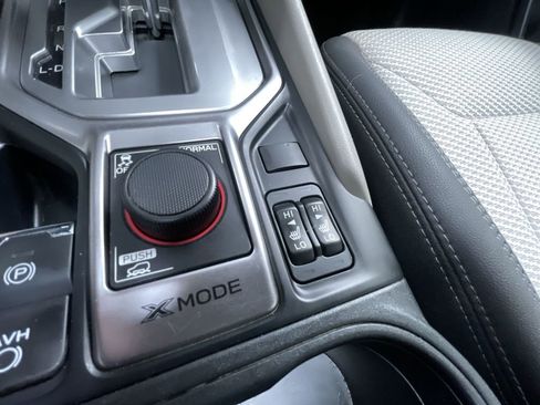 Used 2020 Subaru Forester Premium image 8