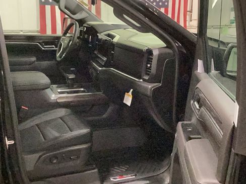 New 2026 Chevrolet Silverado 1500 LTZ w/ LTZ Premium Package image 20