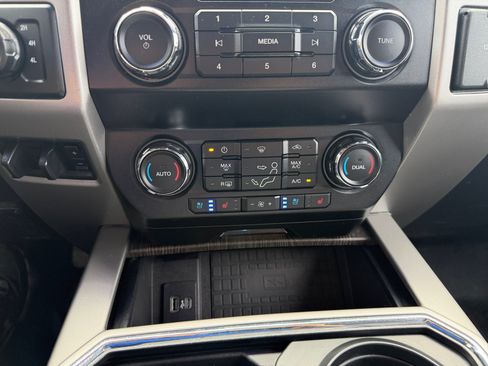 Used 2020 Ford F250 Lariat AWD/4WD image 27