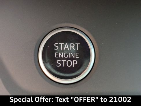 New 2025 Audi Q3 2.0T Premium image 35