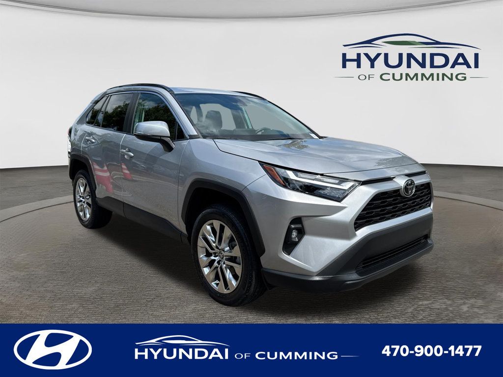 Used 2022 Toyota RAV4 XLE Premium FWD image 1