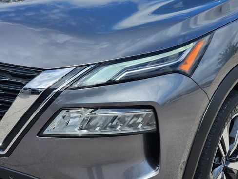 Used 2023 Nissan Rogue Platinum image 5