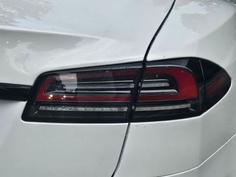 Used 2023 Tesla Model S AWD/4WD image 31