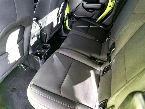 Used 2023 Jeep Gladiator Sport image 27