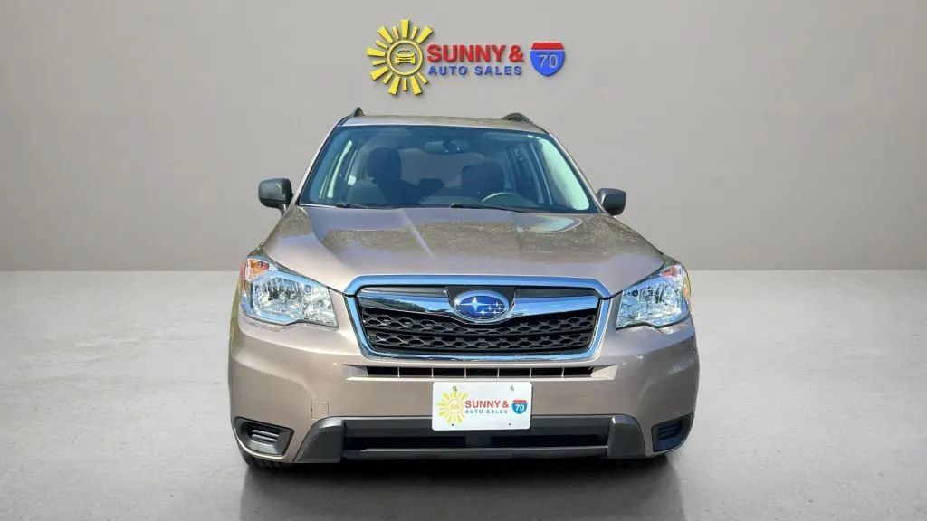 Used 2016 Subaru Forester 2.5i w/ Popular Package #1 AWD/4WD image 3