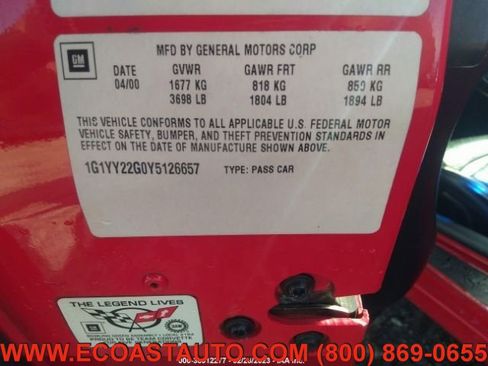 Used 2000 Chevrolet Corvette Coupe w/ Performance Handling Pkg image 10