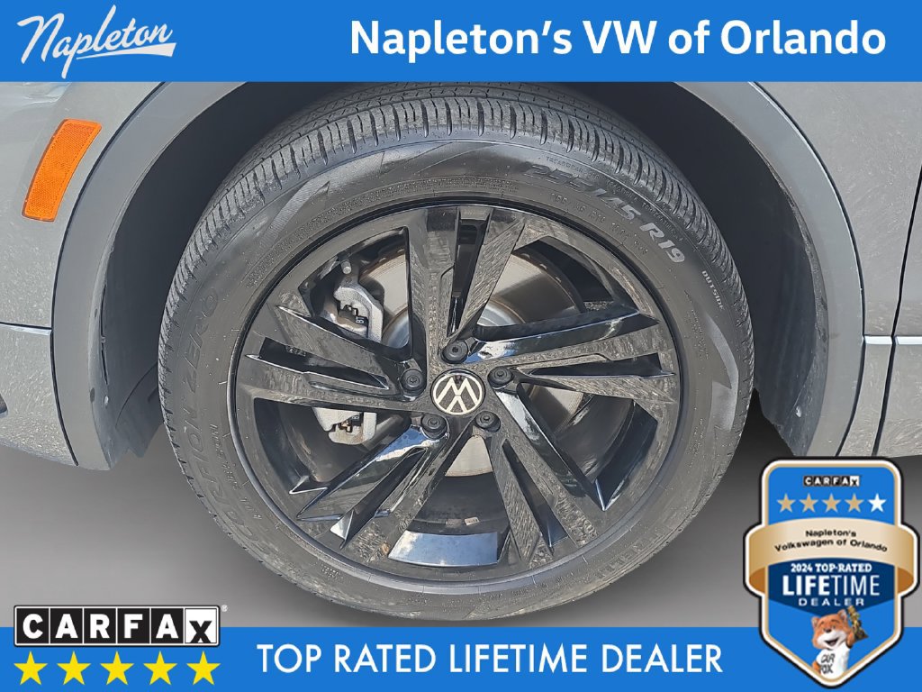 Used 2024 Volkswagen Tiguan SE R-Line AWD/4WD image 29