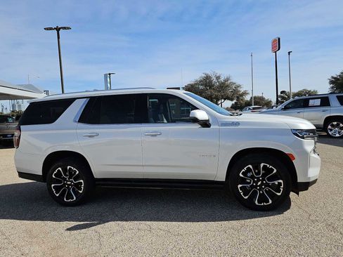 Used 2023 Chevrolet Tahoe High Country AWD/4WD image 9