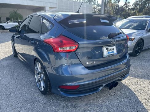 Used 2018 Ford Focus ST image 4