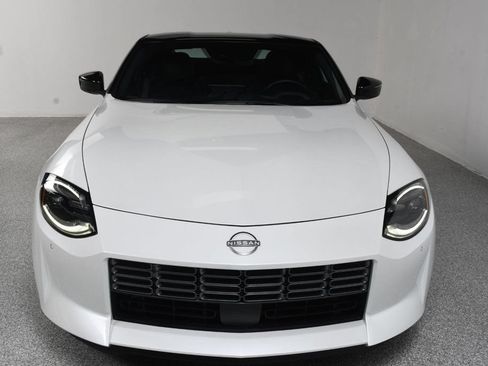 Used 2024 Nissan Z Performance w/ Floor Mat Package RWD image 16