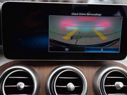 Used 2019 Mercedes-Benz C 300 Sedan image 30