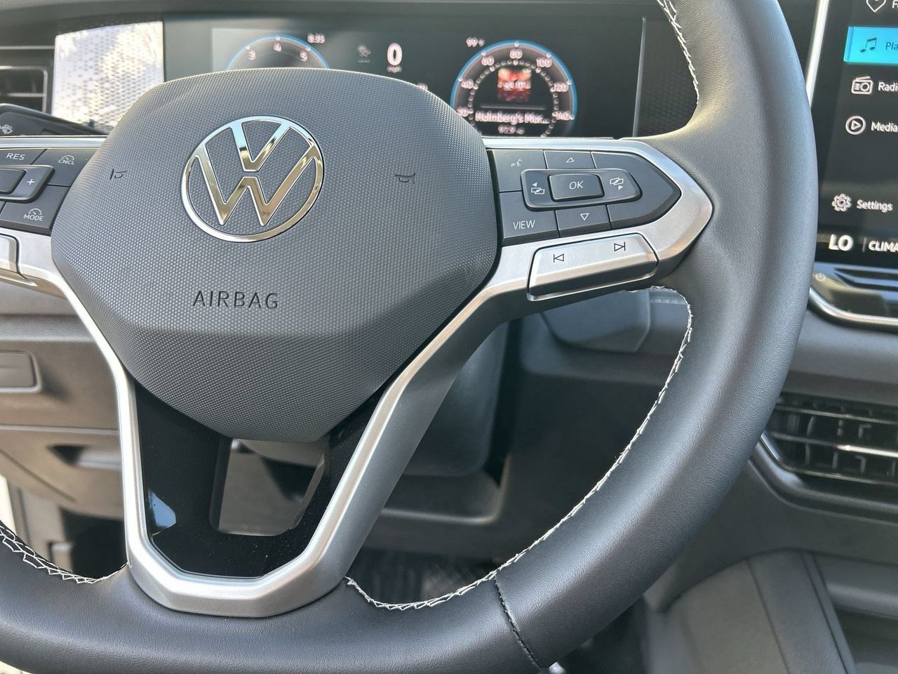 New 2026 Volkswagen Tiguan SE AWD/4WD image 21