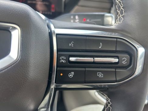 Used 2024 GMC Acadia Denali w/ Super Cruise Package image 26