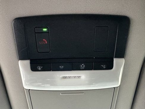 Used 2022 Nissan Pathfinder SV image 36