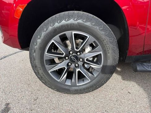 Used 2023 Chevrolet Tahoe Z71 w/ Luxury Package image 26