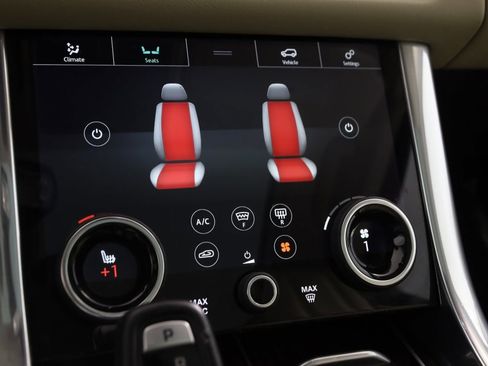 Used 2020 Land Rover Range Rover Sport SE image 8