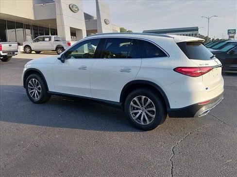 Used 2024 Mercedes-Benz GLC 300 4MATIC image 6