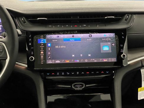 New 2026 Jeep Grand Cherokee Limited AWD/4WD image 9
