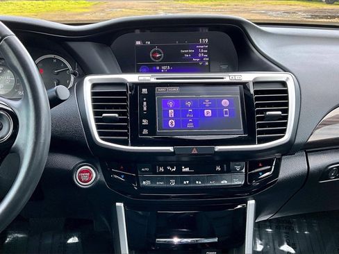 Used 2017 Honda Accord EX-L image 8