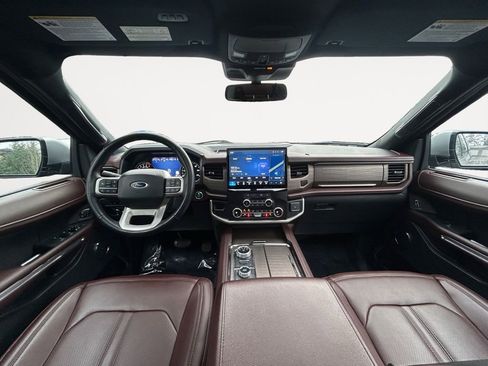 Used 2024 Ford Expedition Max Limited image 13