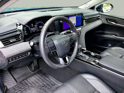 Certified 2026 Toyota Camry Hybrid AWD/4WD image 17