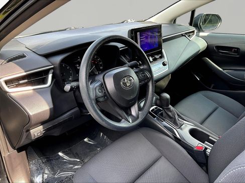 Used 2024 Toyota Corolla LE FWD image 17