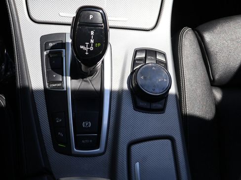 Used 2014 BMW 550i xDrive Sedan image 30