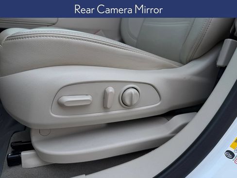 Used 2023 GMC Acadia Denali w/ Denali Ultimate Package FWD image 21