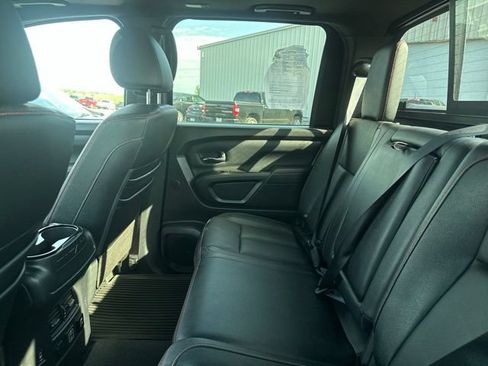 Used 2020 Nissan Titan PRO-4X w/ Pro-4x Convenience Package AWD/4WD image 19