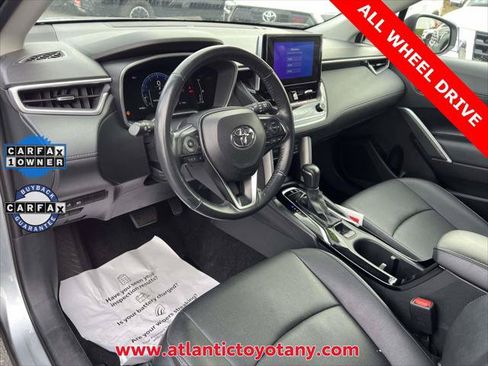 Used 2024 Toyota Corolla Cross XLE AWD/4WD image 10