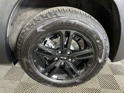 Certified 2023 GMC Terrain AT4 AWD/4WD image 35