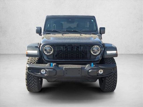 Used 2024 Jeep Wrangler Willys image 2