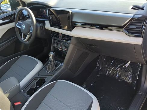 New 2025 Volkswagen Taos S image 10