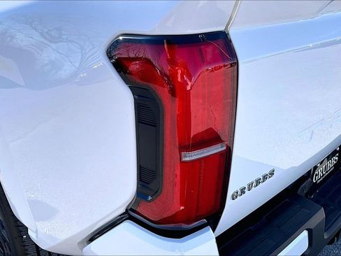 Used 2024 Toyota Tacoma SR5 image 42