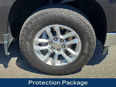 Used 2023 Chevrolet Silverado 1500 LT AWD/4WD image 9