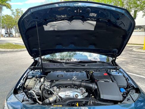 Used 2023 Mercedes-Benz CLA 250 image 32