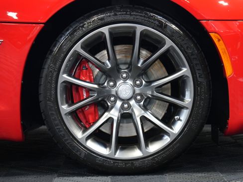 Used 2013 SRT Viper GTS w/ GTS Laguna Interior Pkg image 53