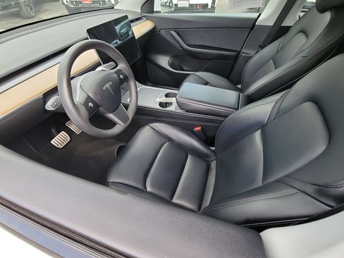 Used 2022 Tesla Model Y Performance AWD/4WD image 10