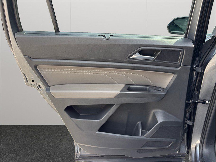 Used 2023 Volkswagen Atlas SE w/ Panoramic Sunroof Package AWD/4WD image 38