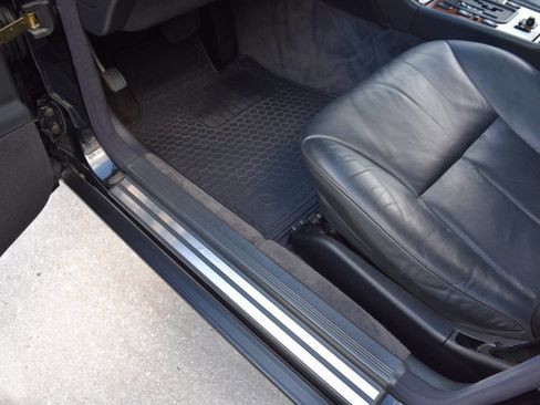 Used 1998 Mercedes-Benz E 320 Sedan image 20