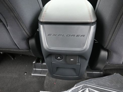 New 2025 Ford Explorer Active image 14