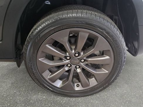 Certified 2021 Jeep Cherokee Latitude Lux 80th Anniv w/ Quick Order Package 26U 80TH AWD/4WD image 34