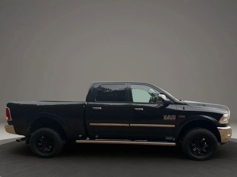 Used 2018 RAM 2500 Laramie image 6
