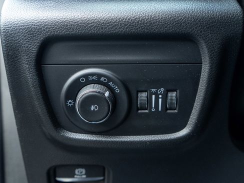 Used 2024 Jeep Grand Cherokee L Overland w/ Trailer Tow Package image 17