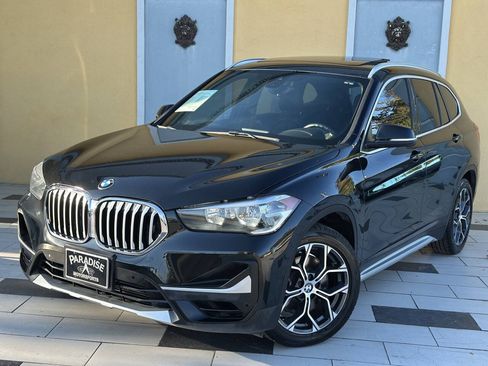 Used 2021 BMW X1 xDrive28i AWD/4WD image 1