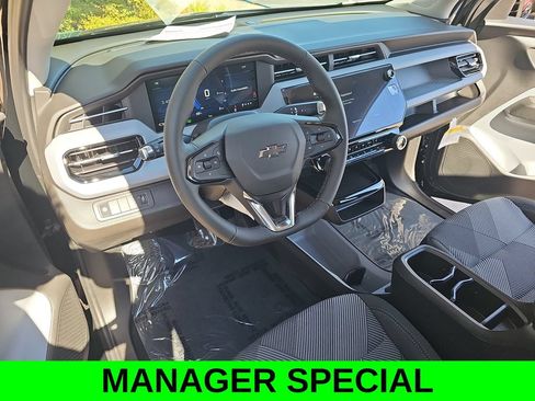 New 2027 Chevrolet Bolt LT w/ Comfort Package FWD image 15