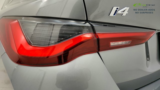 Used 2024 BMW i4 eDrive40 w/ Premium Package RWD image 29