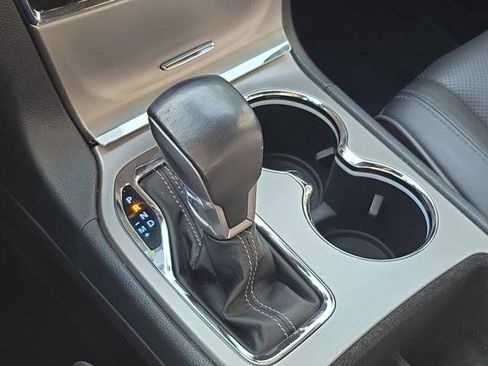 Used 2021 Jeep Grand Cherokee Overland w/ Trailer Tow Group IV image 26